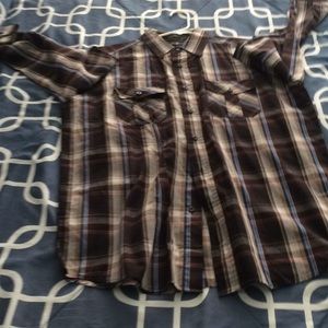 Men’s casual button down shirt